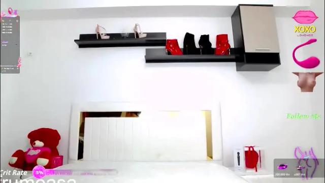 Image 10 of flirtdeea Stream on Chaturbate on 2 months ago