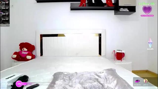 Image 11 of flirtdeea Stream on Chaturbate on 7 days ago