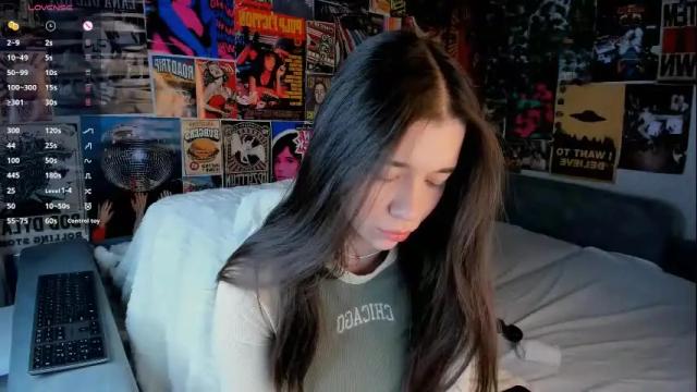 Thumbnail 1, flirtykitty_'s Stream at Chaturbate, 1 month ago