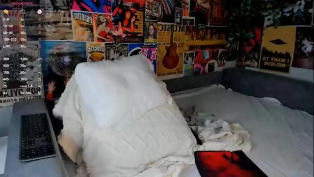Image 11 of flirtykitty_ Stream on Chaturbate on 13 days ago