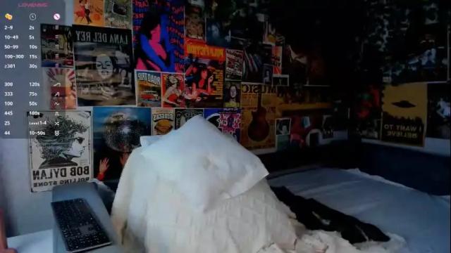 Image 6 of flirtykitty_ Stream on Chaturbate on 12 days ago