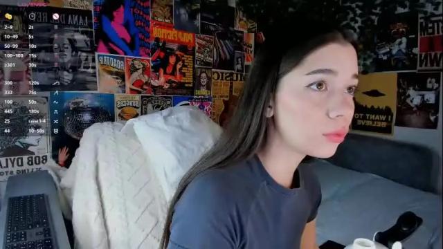 Image 4 of flirtykitty_ Stream on Chaturbate on 1 day ago