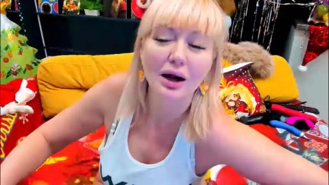 Image 2 of flirtymary Stream on Chaturbate on 18 days ago