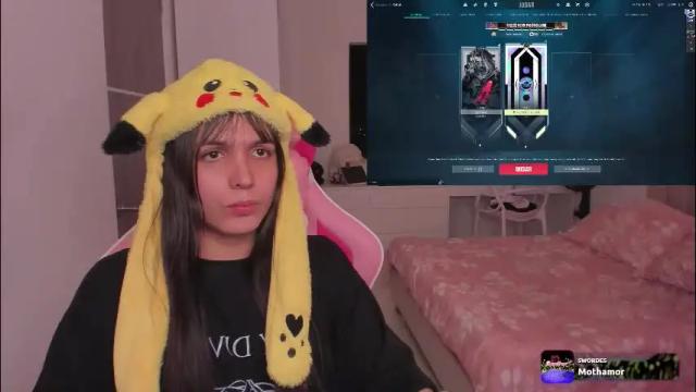 Image 2 of flora_angelical Stream on Chaturbate on 1 month ago