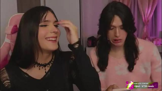 Image 10 of flora_angelical Stream on Chaturbate on 2 months ago