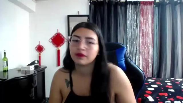 Image 8 of flora_passion Stream on Chaturbate on 23 months ago