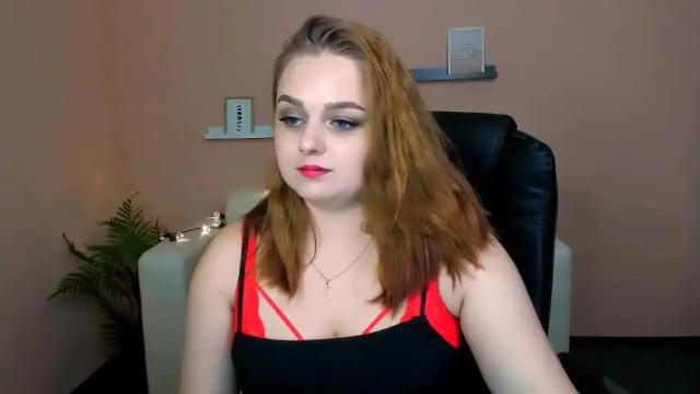 Image 11 of flora_sweetty Stream on Chaturbate on 19 months ago