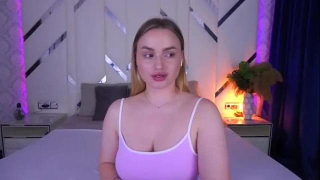 Image 12 of floragreys Stream on Chaturbate on 1 month ago