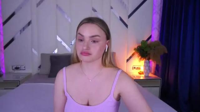 Image 7 of floragreys Stream on Chaturbate on 1 month ago