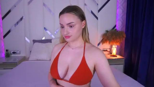 Image 4 of floragreys Stream on Chaturbate on 21 days ago