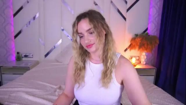 Image 6 of floragreys Stream on Chaturbate on 18 days ago