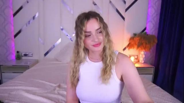 Image 7 of floragreys Stream on Chaturbate on 18 days ago