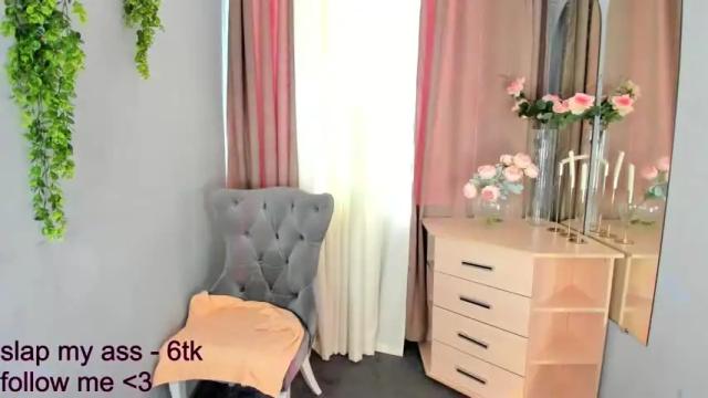 Image 10 of florance_blush Stream on Chaturbate on 15 months ago