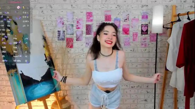 Image 3 of florenceestey Stream on Chaturbate on 1 month ago