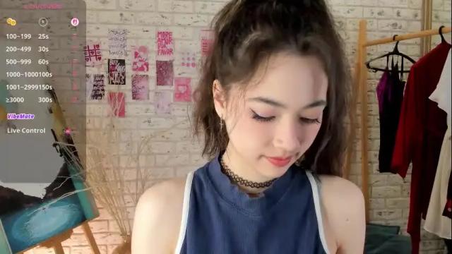Image 7 of florenceestey Stream on Chaturbate on 1 month ago