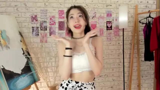 Image 7 of florenceestey Stream on Chaturbate on 1 month ago
