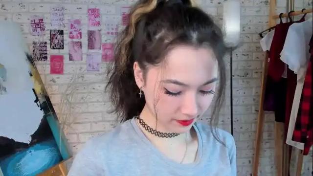 Image 3 of florenceestey Stream on Chaturbate on 28 days ago