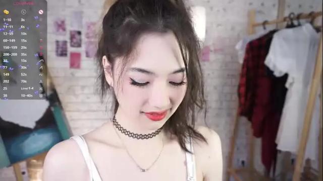 Image 11 of florenceestey Stream on Chaturbate on 3 days ago