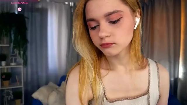 Image 2 of florencewilliam Stream on Chaturbate on 1 month ago