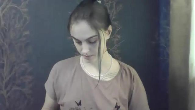 Image 12 of flower_bluee Stream on Chaturbate on 16 months ago