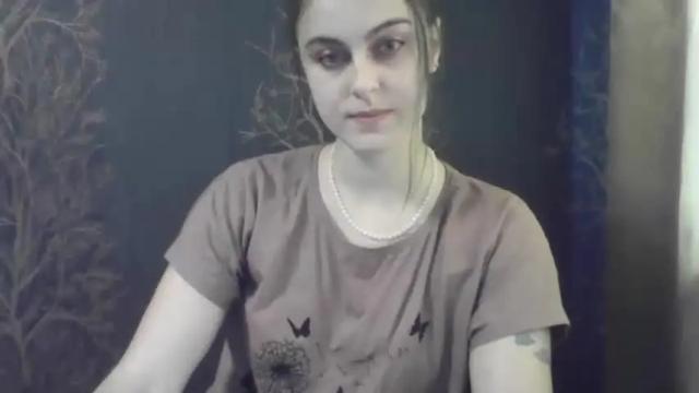 Image 3 of flower_bluee Stream on Chaturbate on 16 months ago