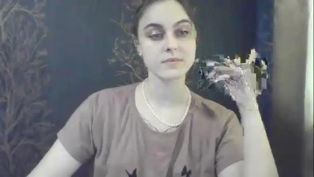 Image 4 of flower_bluee Stream on Chaturbate on 16 months ago
