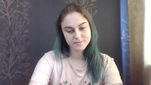 Image 2 of flower_bluee Stream on Chaturbate on 14 months ago