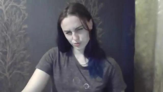 Image 11 of flower_bluee Stream on Chaturbate on 14 months ago