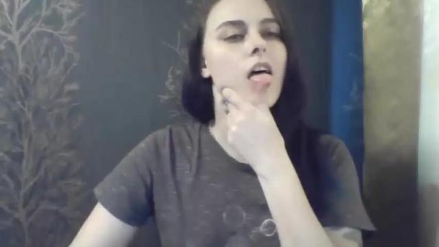Image 2 of flower_bluee Stream on Chaturbate on 14 months ago
