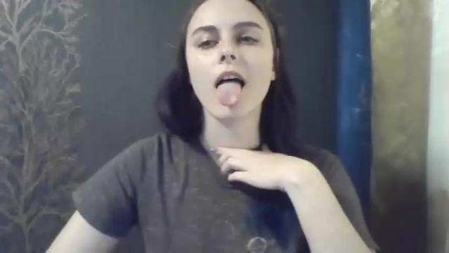 Image 3 of flower_bluee Stream on Chaturbate on 14 months ago