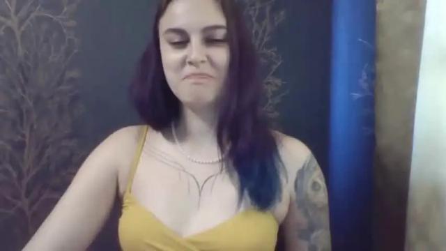 Image 10 of flower_bluee Stream on Chaturbate on 14 months ago
