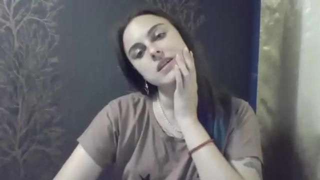 Image 2 of flower_bluee Stream on Chaturbate on 14 months ago