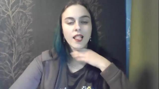 Image 10 of flower_bluee Stream on Chaturbate on 2 months ago