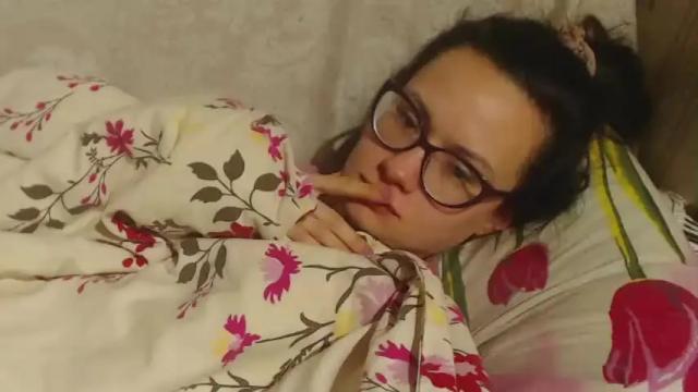 Image 4 of flowercandydoll Stream on Chaturbate on 15 months ago