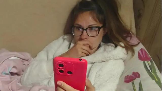 Image 7 of flowercandydoll13 Stream on Chaturbate on 26 days ago