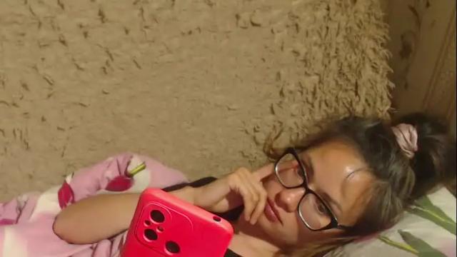 Image 3 of flowercandydoll13 Stream on Chaturbate on 1 month ago