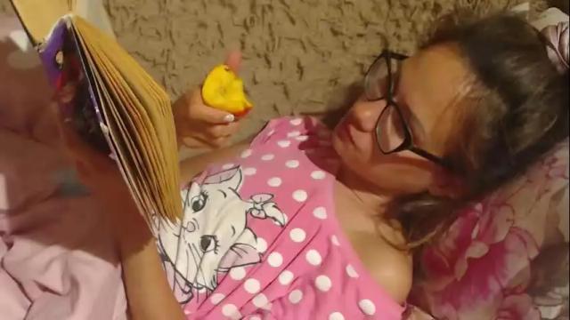 Image 8 of flowercandydoll13 Stream on Chaturbate on 20 days ago