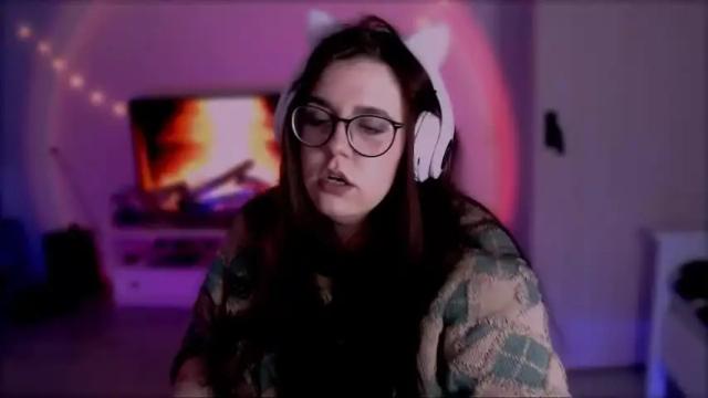 Thumbnail 2, flowercrystal's Stream at Chaturbate, 17 months ago