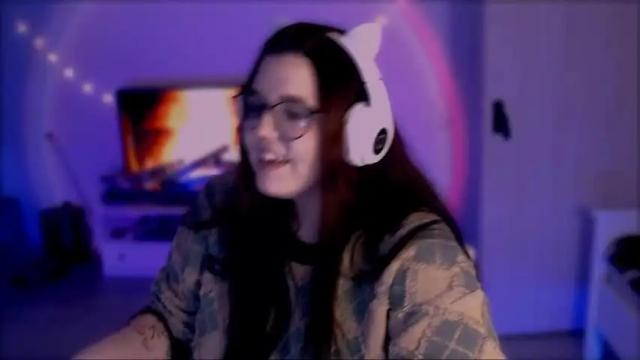 Thumbnail 3, flowercrystal's Stream at Chaturbate, 17 months ago