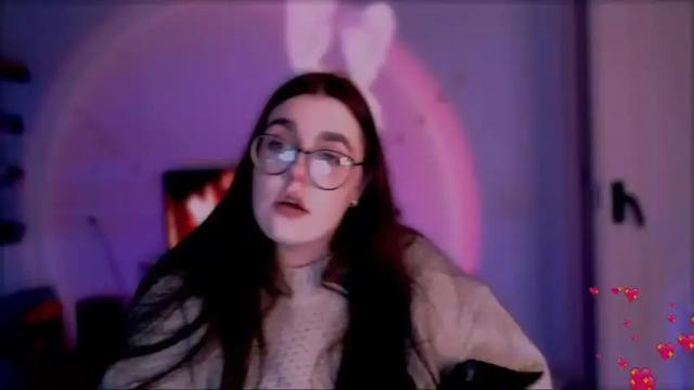 Image 8 of flowercrystal Stream on Chaturbate on 16 months ago