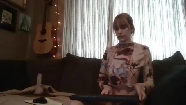 Image 4 of flowergal_ Stream on Chaturbate on 22 months ago