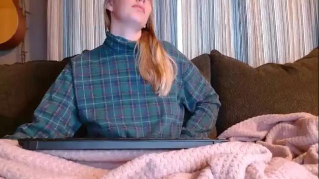 Image 2 of flowergal_ Stream on Chaturbate on 21 months ago