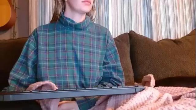 Image 6 of flowergal_ Stream on Chaturbate on 21 months ago