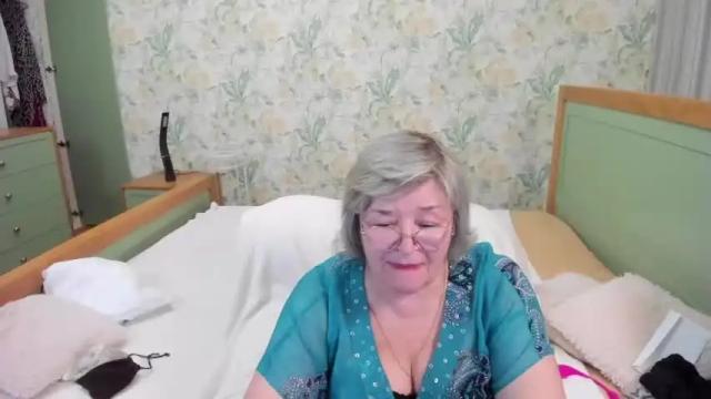 Image 12 of flowerlover8 Stream on Chaturbate on 12 months ago