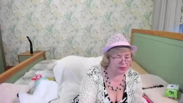 Thumbnail 1, flowerlover8's Stream at Chaturbate, 12 months ago