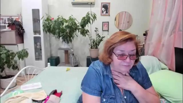 Image 6 of flowerlover8 Stream on Chaturbate on 1 month ago