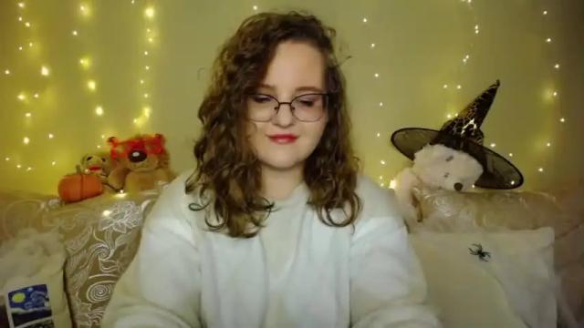 Image 7 of floweroffreedom_ Stream on Chaturbate on 18 months ago