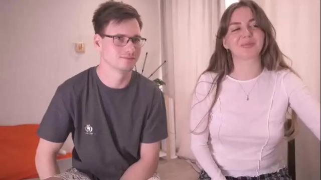 Image 12 of fluffy_hat Stream on Chaturbate on 8 months ago