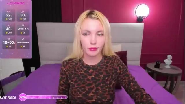 Image 6 of fluffy_monica Stream on Chaturbate on 1 month ago