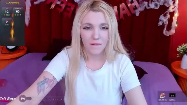 Image 3 of fluffy_monica Stream on Chaturbate on 1 day ago